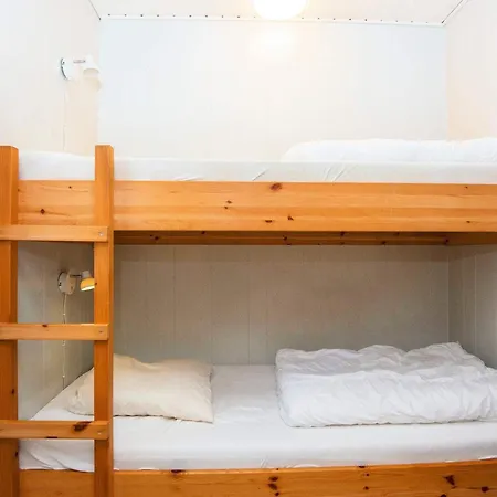 Dom wakacyjny Two-bedroom In By 2 Ans